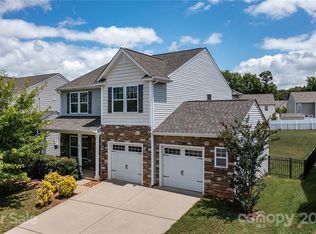 2517 Impatien Dr, Charlotte, NC 28215