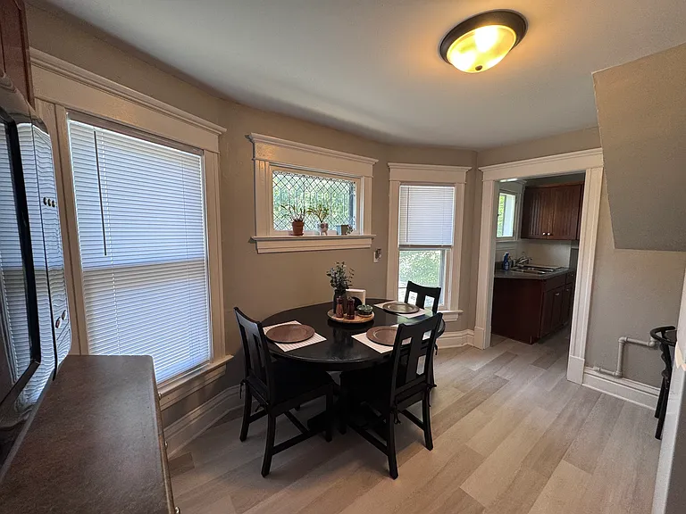 712 S State St #1/2 — Photo 14