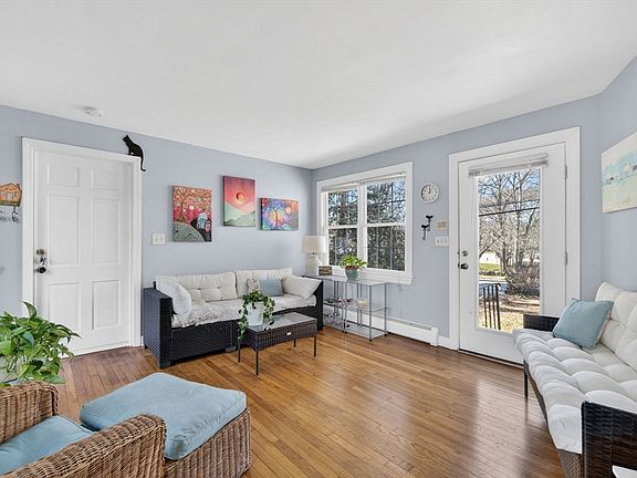 3rd image of 788 Dartmouth St