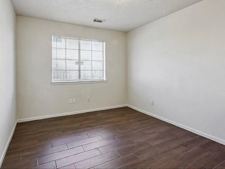 9423 Rippling Fields Dr — Photo 9