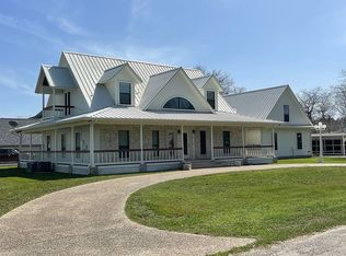 135 Teinert Cir, Mcqueeney, TX 78123