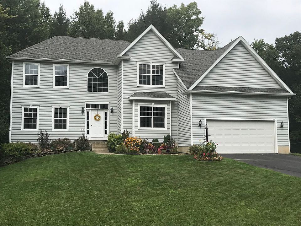 1st image of 31 Santee Dr