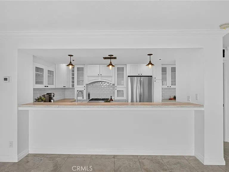 260 Cagney Ln — Photo 5