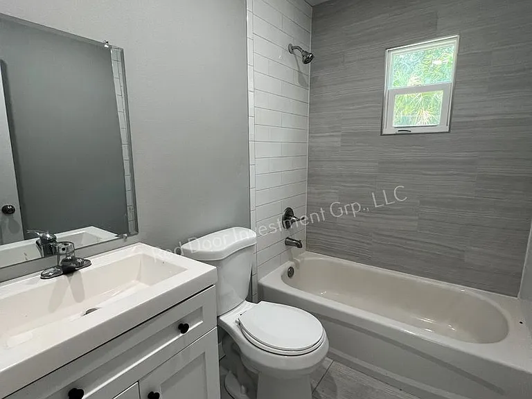 Riverside Apartments - Minutes to the River - Multiple Units Available — Photo 18