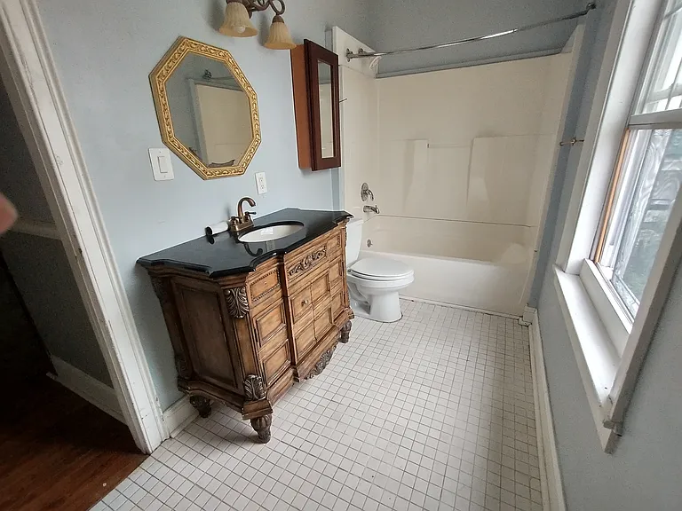 62 Fairfield St #1 — Photo 1
