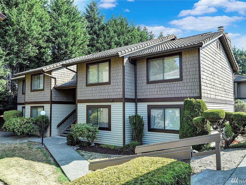 1st image of 727 143rd Ave NE #C-12