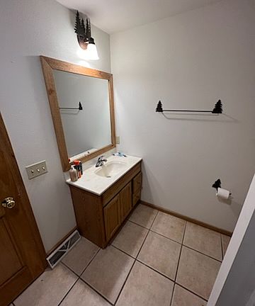 5th image of 466 Overlook Ct