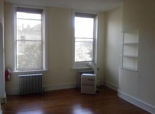 2205 Spruce St APT 2R, Philadelphia, PA 19103