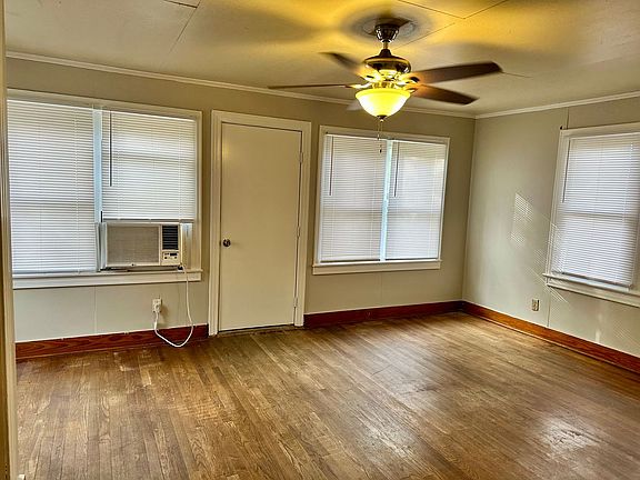 4th image of 106 Sylvia St