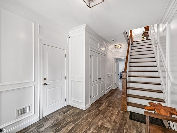 2nd image of 15 Halina Ln
