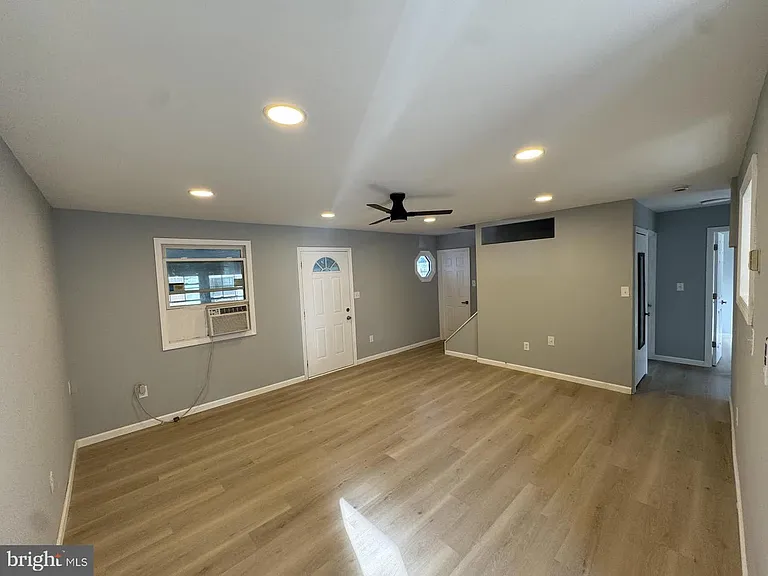 74 Plumtree Ln — Photo 4