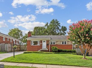 5006 Flanders Ave, Kensington, MD 20895