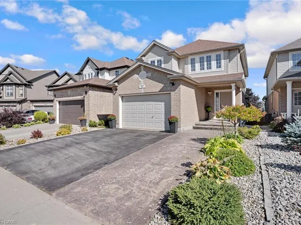 343 Steepleridge St, Kitchener, ON N2P 2X4