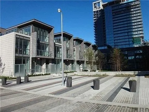 121 McMahon Dr #2715 — Photo 3