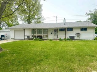2424 Ken Mar Ter, Quincy, IL 62301