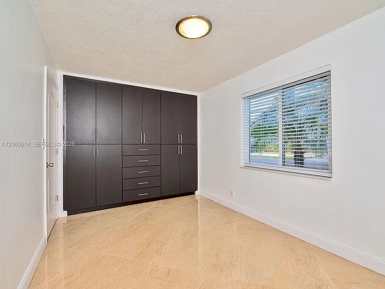 2618 Sherman St — Photo 15