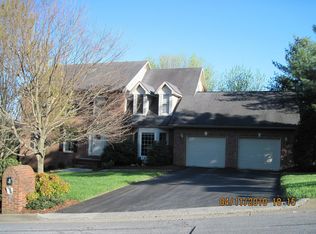 1905 Roundtree Dr, Johnson City, TN 37604