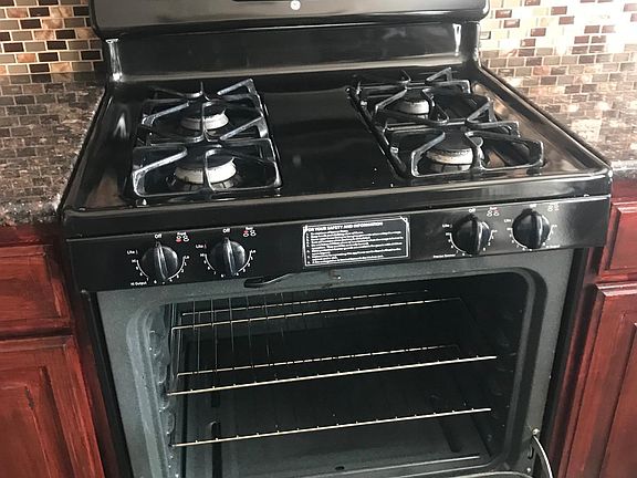 3rd image of 7941 Laurelton Pl