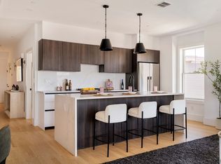 30-32 Condor St #6, Boston, MA 02128