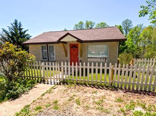 150 Starnes Cove Rd, Asheville, NC 28806