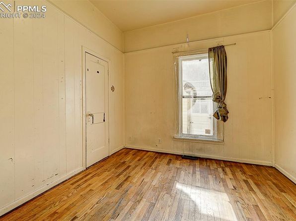 colorado-springs-colorado-243806642 picture