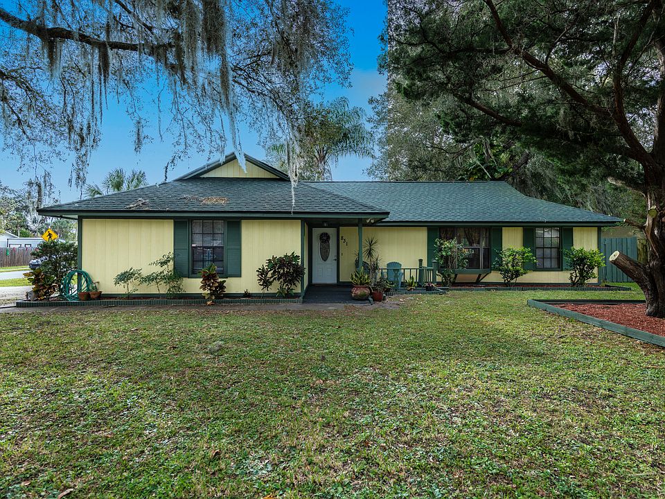 1st image of 831 W Victoria Cir