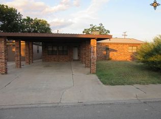 1604 12th St, Eunice, NM 88231
