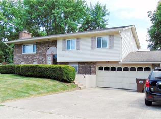 1045 Hamlet Dr, Xenia, OH 45385