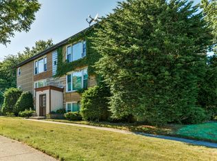 9936 S Walden Pkwy #1E, Chicago, IL 60643