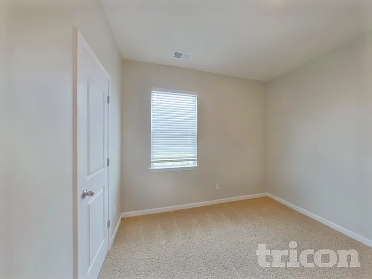 2818 Buzz St — Photo 11