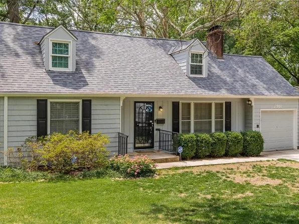 2911 W 71st Ter, Prairie Village, KS 66208