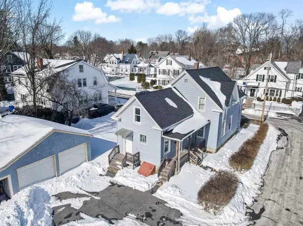 16 Forest St, Taunton, MA 02780