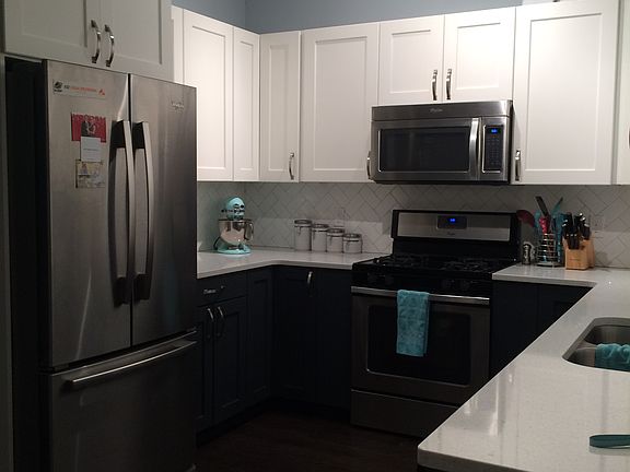 2nd image of 2077 Celadon Dr NE