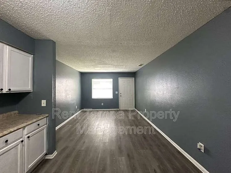 8304 N Mulberry St — Photo 30