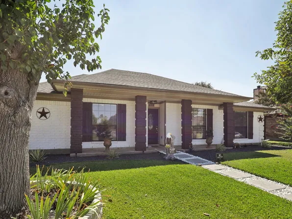 102 Ridgegate Dr, Garland, TX 75040
