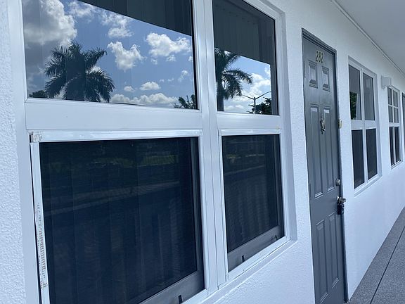 2nd image of 282 Wellington Cir #K-2820