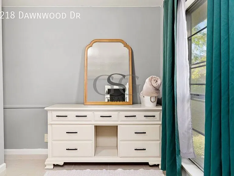 8218 Dawnwood Dr — Photo 19
