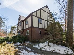 248 Spring Grove Rd, Glocester, RI 02814