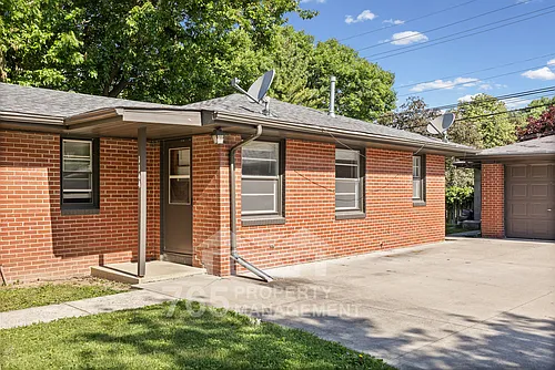 1144 Windsor Dr #1144 Photo 1