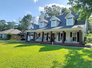 818 Riverchase Dr, Brandon, MS 39047