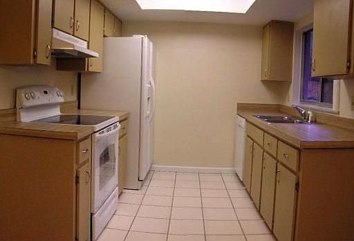 2nd image of 2514 Poet Ln