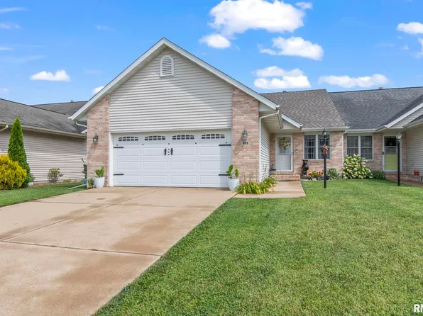 321 Butler Ln, Chatham, IL 62629