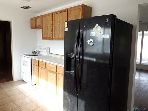3rd image of 1114 W Thomas St