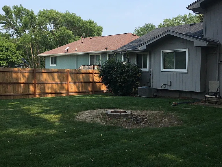 Blackwell Dr — Photo 21