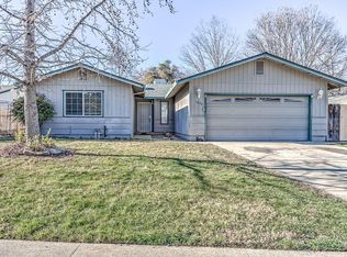 6898 Hemlock St, Redding, CA 96001