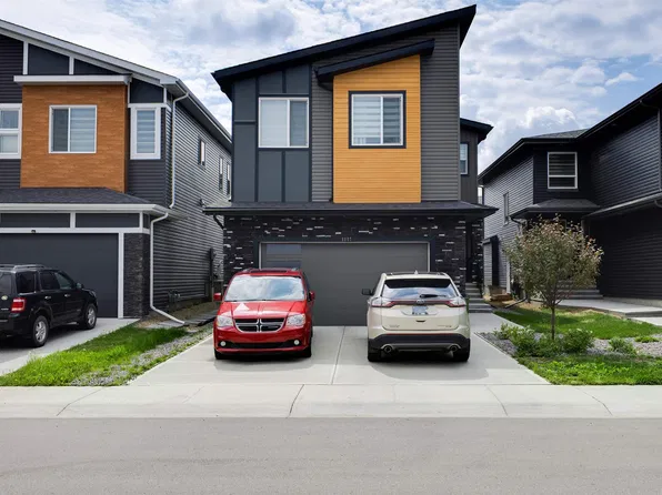 6907 173rd Ave NW, Edmonton, AB T5Z 0M8