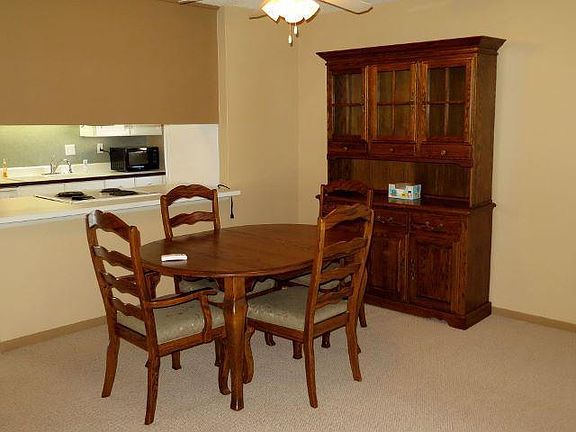 5th image of 1500 Country Club Dr Unit 2