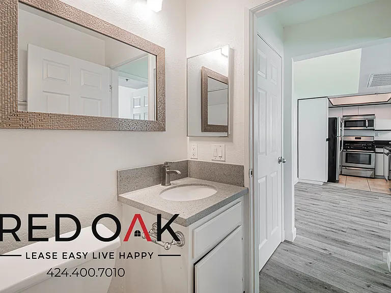 1755 N El Cerrito Pl #404 — Photo 26