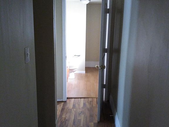3rd image of 421 1/2 S 12th St