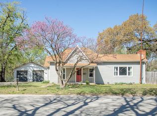 619 N Wood St, Caney, KS 67333